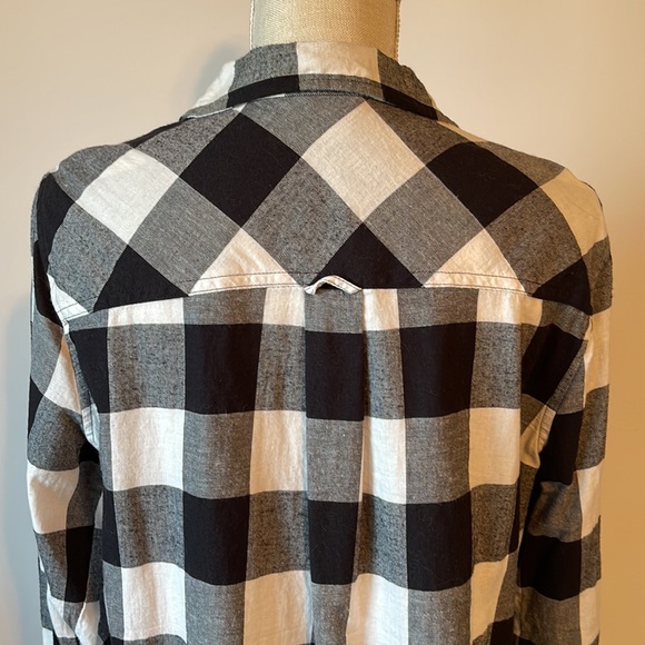 NWT SONOMA Long Sleeved Buttoned Down Shirt - Picture 10 of 16